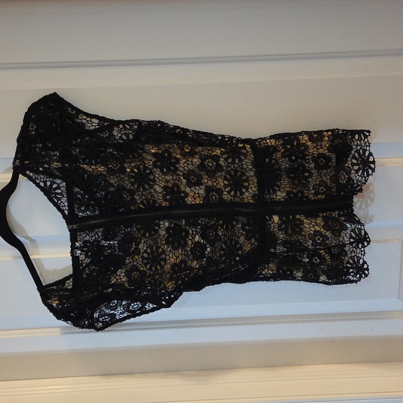 Bellatrix Black Lace Blouse With Tank Small - Picture 6 of 8